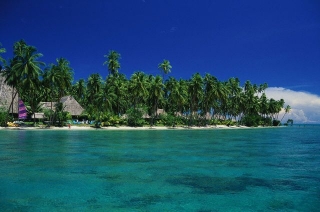 Покидающие Фиджи туристы будут платить повышенный налог