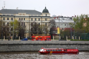 Более 200 бесплатных экскурсий пройдут в Москве на День города