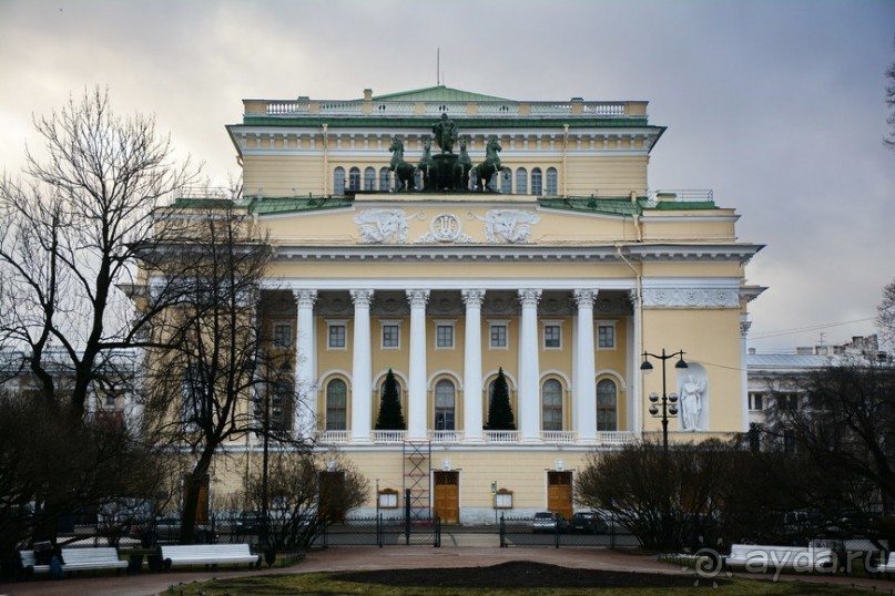 Альбом отзыва "Обычный зимний Питер"