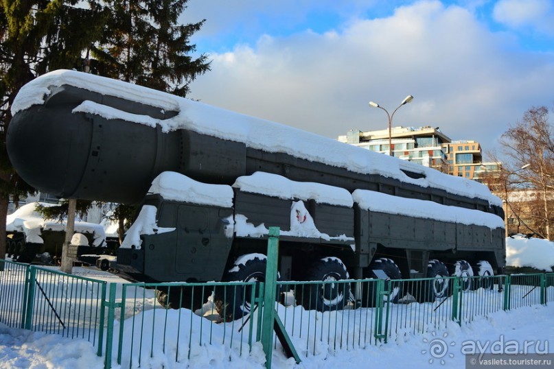 Альбом отзыва "100-летию Красной армии посвящается"