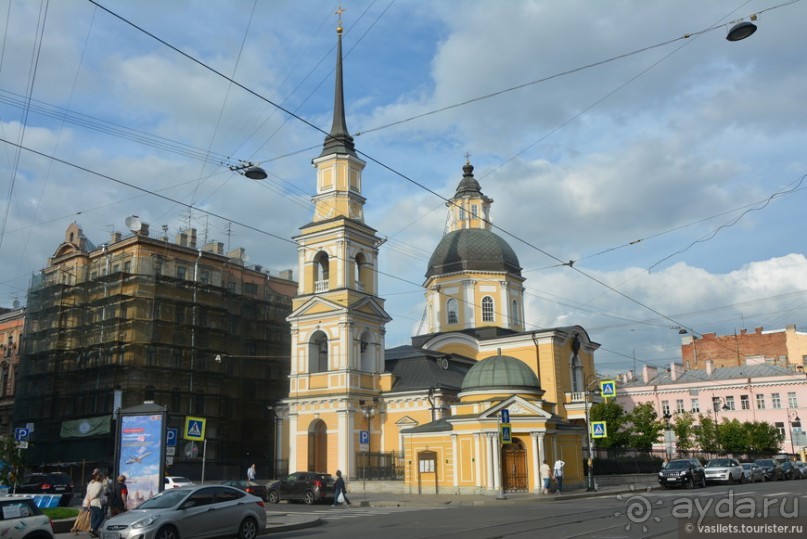 Альбом отзыва "Выборг в «лесах», а Питер в мостах"