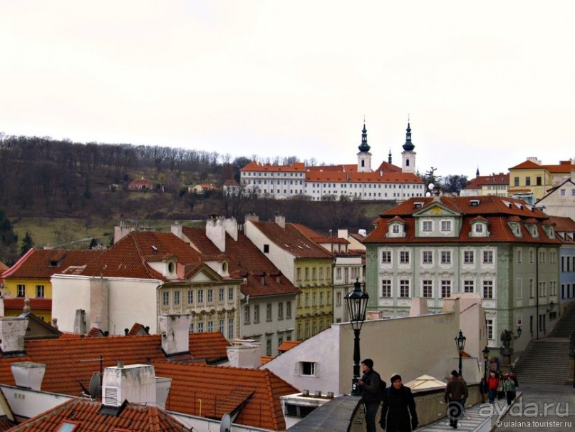 Альбом отзыва "Zlata Praha: желто-красные зарисовки"