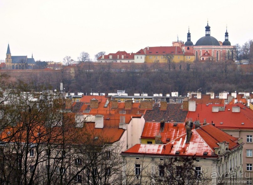 Альбом отзыва "Zlata Praha: желто-красные зарисовки"