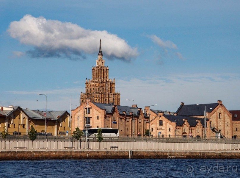 Альбом отзыва "Синяя Даугава, радужные каналы и Два моста"