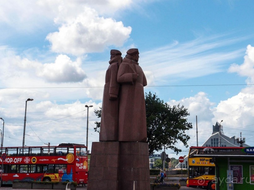 Альбом отзыва "В симбиозе с прошлым"