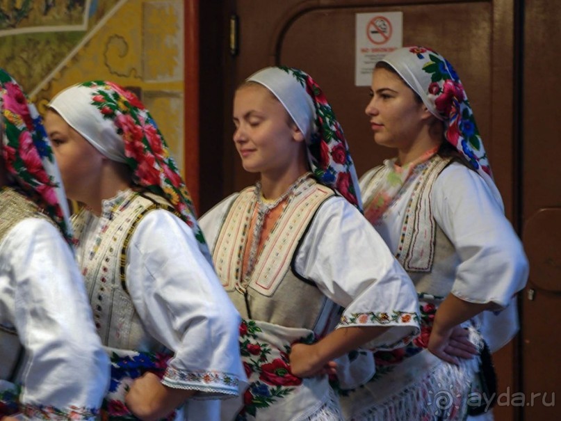 Альбом отзыва "За фольклором — в Подмочани"