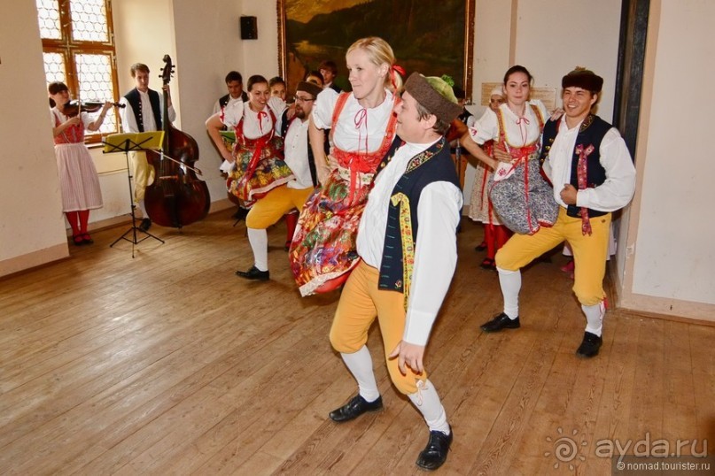 Альбом отзыва "Локет-городок, ни низок, ни высок..."