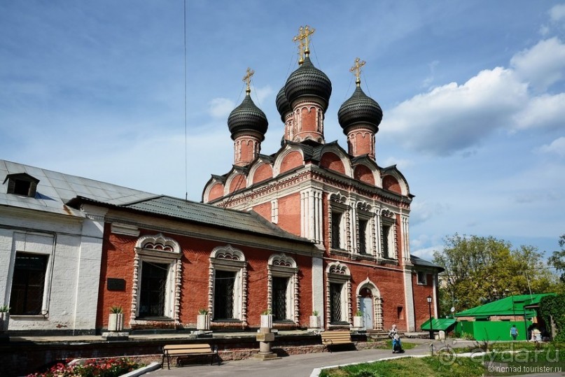 Альбом отзыва "Высоко-Петровский ставропигиальный мужской монастырь"