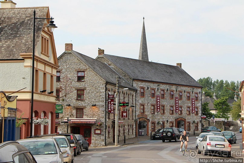 Альбом отзыва "Остановка в городке-наследии Кэр (Heritage town Caher)"