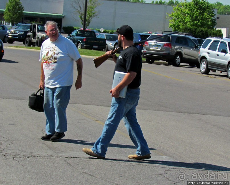 Альбом отзыва "Священное право на оружие! "Ohio gun shows" в Уоррене"