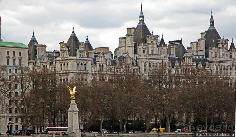 Альбом отзыва ""London is the capital of Great Britain" . Фотозарисовка"