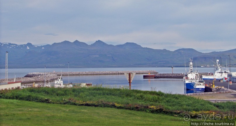 Альбом отзыва "Olafsvik - самый крупный "город" Запада, порт, окрестности"