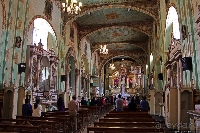 Альбом отзыва "La Merced — колониальные храмы Куэнки продолжают восхищать"