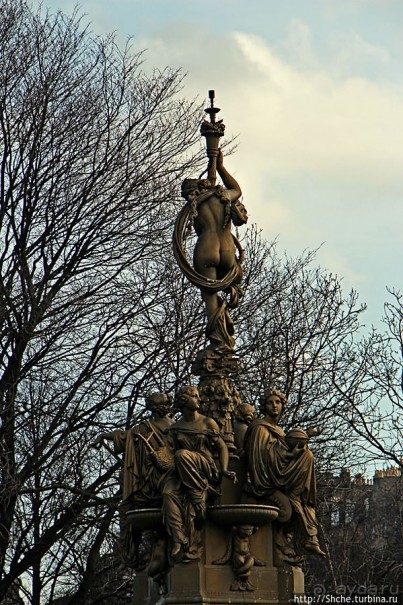 Альбом отзыва "Ross Fountain — роскошный фонтан в роскошном Эдинбурге"