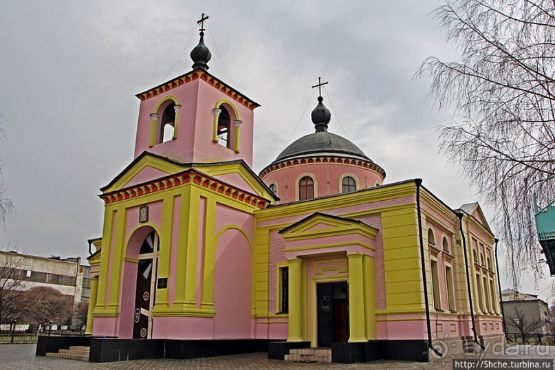 Альбом отзыва "Свято-Николаевский храм (на Григоровке). Поглощение городом"