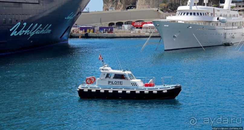 Альбом отзыва "Port Hercule — морские ворота для "богатеньких Буратин""