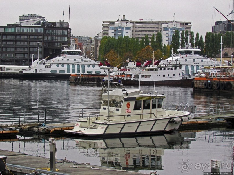 Альбом отзыва "Променад вдоль берегов бухты Pipervika, элитный Aker Brygge"