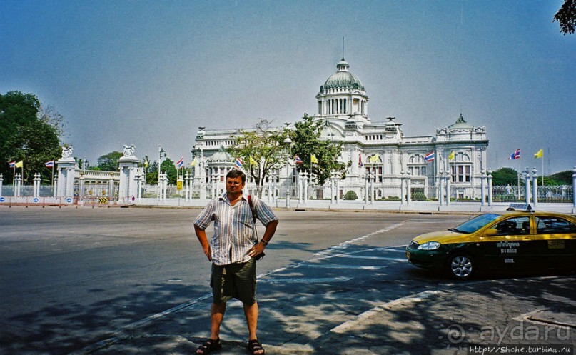 Альбом отзыва "Год 2006. Знакомство с Бангкоком: Большой дворец, река, зоо"