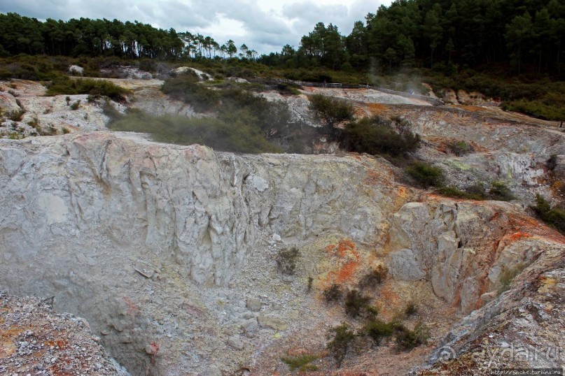 Альбом отзыва ""Священные воды" Wai O Tapu"