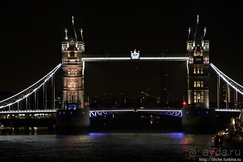 Альбом отзыва "Огни ночного Лондона. Район London Bridge"