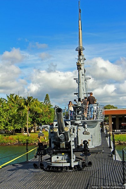 Альбом отзыва "Осмотр подводной лодки USS Bowfin (SS-287) в Перл-Харбор"