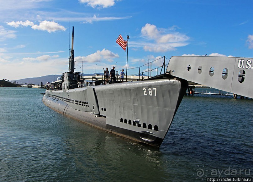 Альбом отзыва "Осмотр подводной лодки USS Bowfin (SS-287) в Перл-Харбор"