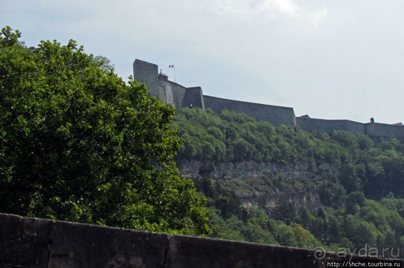 Альбом отзыва "Поднимемся на цитадель (La Citadelle) Безансона"