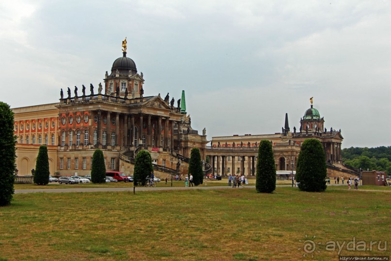 Альбом отзыва "Дворцово-парковый комплекс Потсдама. Neues Palais и др"