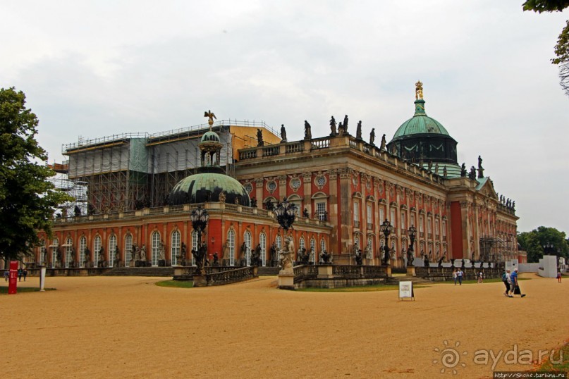 Альбом отзыва "Дворцово-парковый комплекс Потсдама. Neues Palais и др"