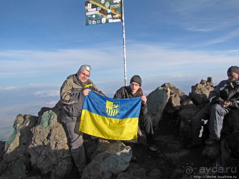 Альбом отзыва "Всречаем рассвет на пике Социализма ( Socialist Peak 4562m)"