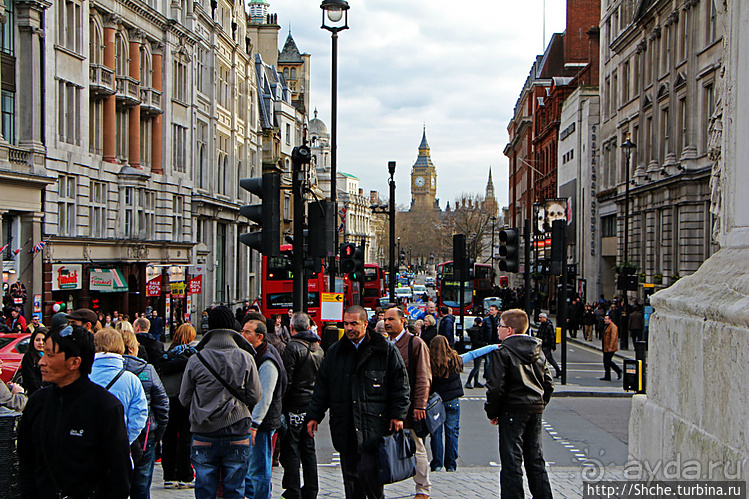 Альбом отзыва "Charing Cross — официальный центр Лондона"