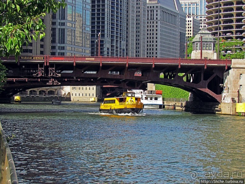 Альбом отзыва "Прогулка вдоль реки в джунглях...бетонных. Chicago Riverwalk"