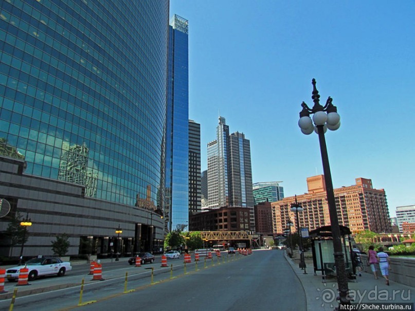 Альбом отзыва "Прогулка вдоль реки в джунглях...бетонных. Chicago Riverwalk"