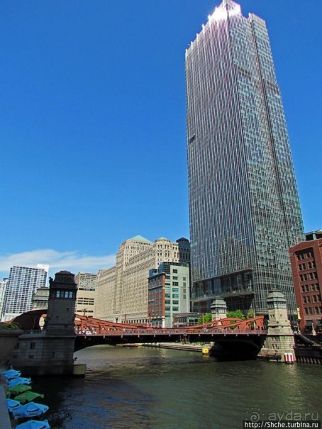 Альбом отзыва "Прогулка вдоль реки в джунглях...бетонных. Chicago Riverwalk"