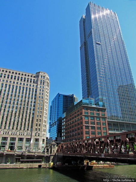 Альбом отзыва "Прогулка вдоль реки в джунглях...бетонных. Chicago Riverwalk"