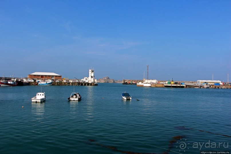 Альбом отзыва "Пляж Havre Des Pas и другие берега столицы Джерси"