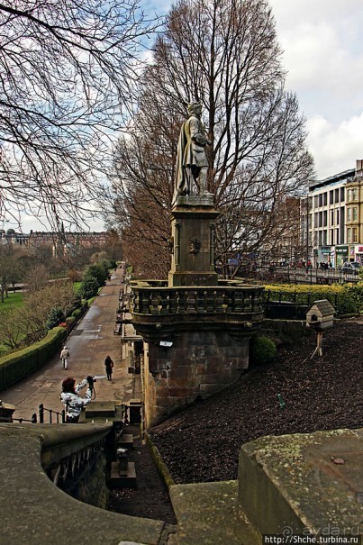 Альбом отзыва "West Princes Street Gardens — центральный парк Эдинбурга"