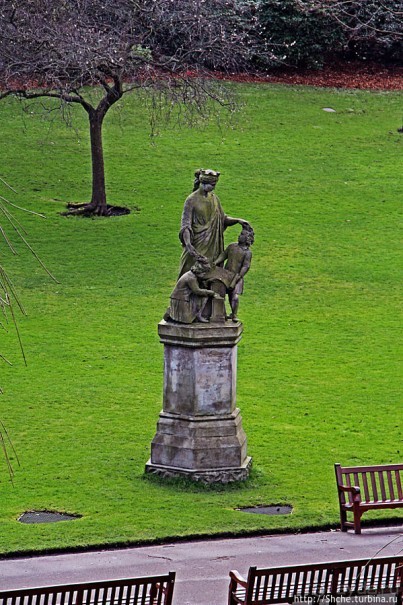 Альбом отзыва "West Princes Street Gardens — центральный парк Эдинбурга"