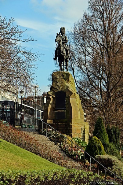 Альбом отзыва "West Princes Street Gardens — центральный парк Эдинбурга"