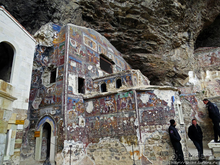 Трабзон монастырь в скале фото