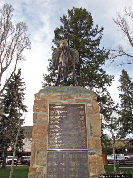 Альбом отзыва "George Washington Memorial Park, Town Square, Jackson"