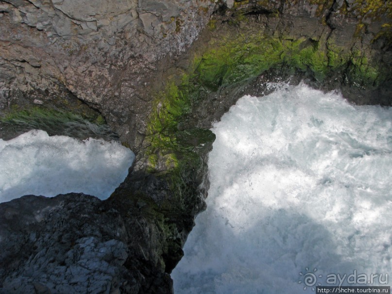 Альбом отзыва "Barnafoss — такой недетский "детский водопад""