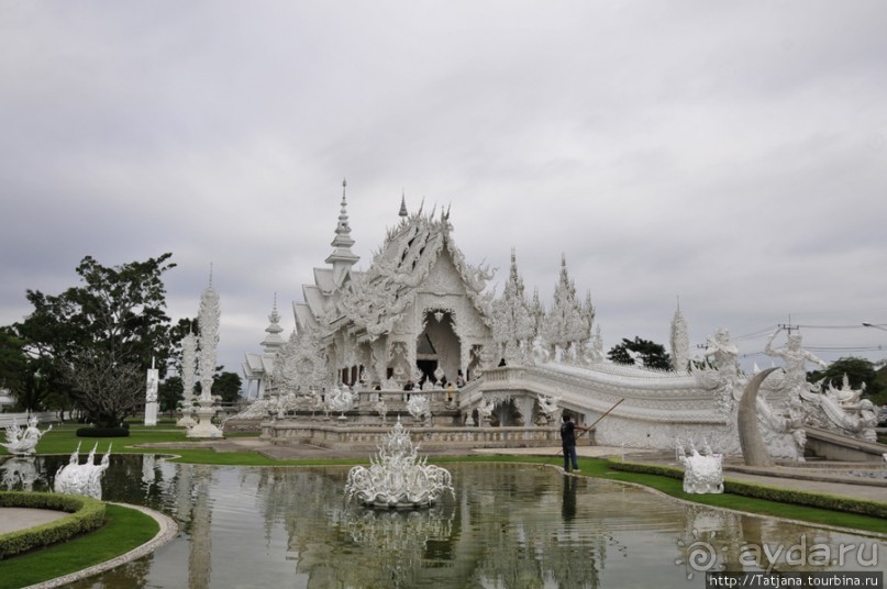 Альбом отзыва "Белый храм Wat Rong Khun"