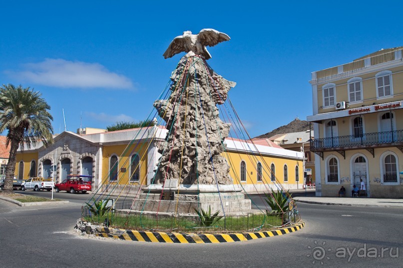 Альбом отзыва "Остров São Vicente, город Mindelo, Cape Verde (2/4)"