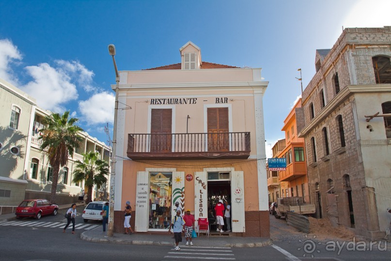 Альбом отзыва "Остров São Vicente, город Mindelo, Cape Verde (2/4)"