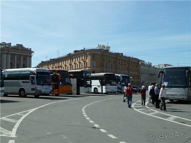 Альбом отзыва "Как летом  осмотреть Петербург с земли, воды и воздуха. Советы самостоятельным туристам."