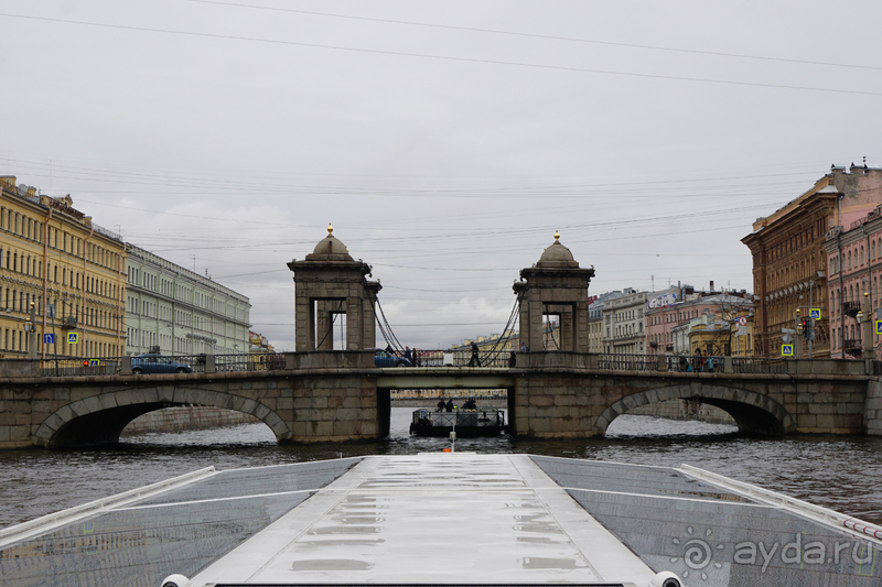 Альбом истории "Санкт-Петербург, Россия. От «Авроры» назад по Фонтанке."