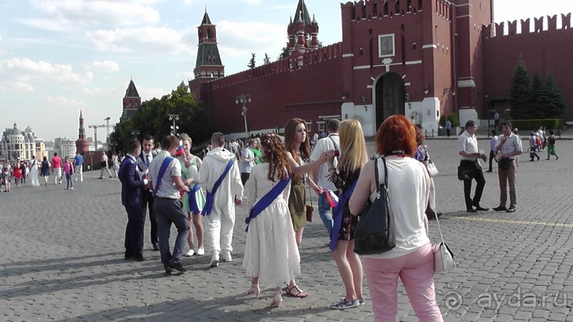 Альбом отзыва "Москва-всё в этом слове! Часть I - Арбат, Бородинская панорама, Храм Спасителя, Кремль и Кр.площадь"