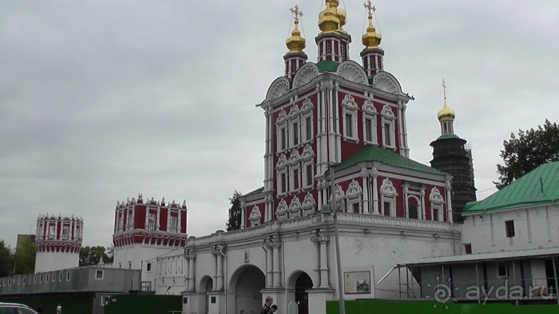 Альбом отзыва "Москва-всё в этом слове! Часть II -Царицыно, Москва-сити, Новодевичий, Высоко-Петровский монастырь "