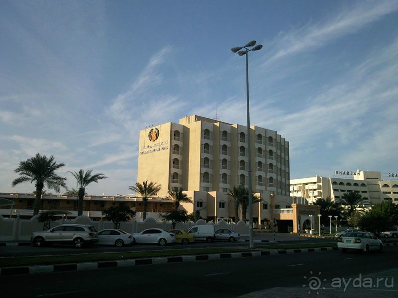 Дубай отель Sharjah Carlton Hotel. Шарджа Карлтон отель 4. Отель Шарджа Карлтон в Эмиратах. Sharjah Carlton Hotel 4 фото.